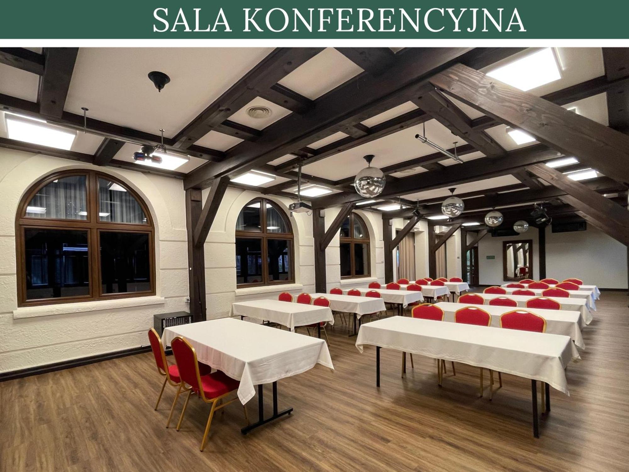 Hotel Red Ostrowiec Świętokrzyski Extérieur photo