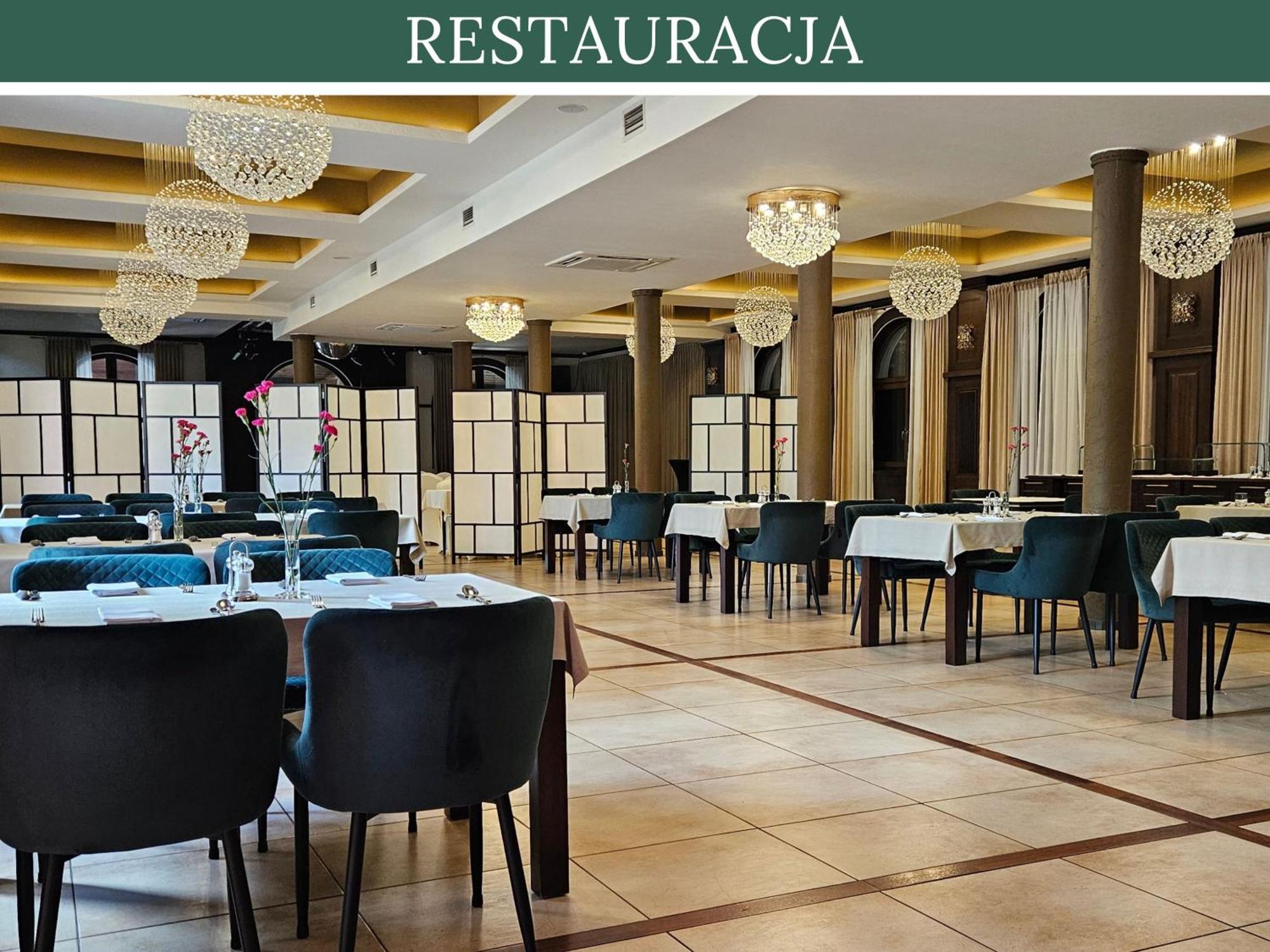 Hotel Red Ostrowiec Świętokrzyski Extérieur photo